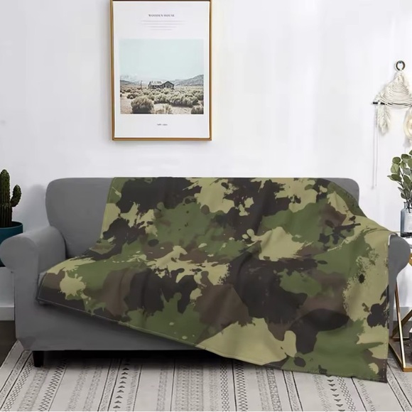 Green Camouflage Blankets Flannel Spring Autumn Army Camo Breathable 60x50 In!!!